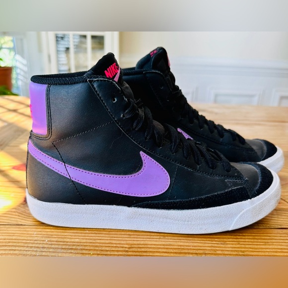 Nike Blazer Mid '77 'Black Fuchsia Glow' DA4086-005 - Picture 7 of 14